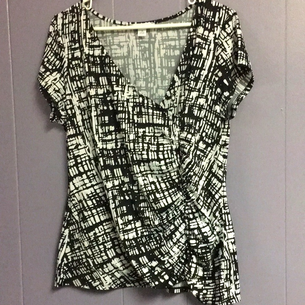XL Dressbarn Black/White Women’s Top NWOT
